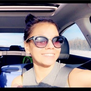 Meet your Posher, Nicole